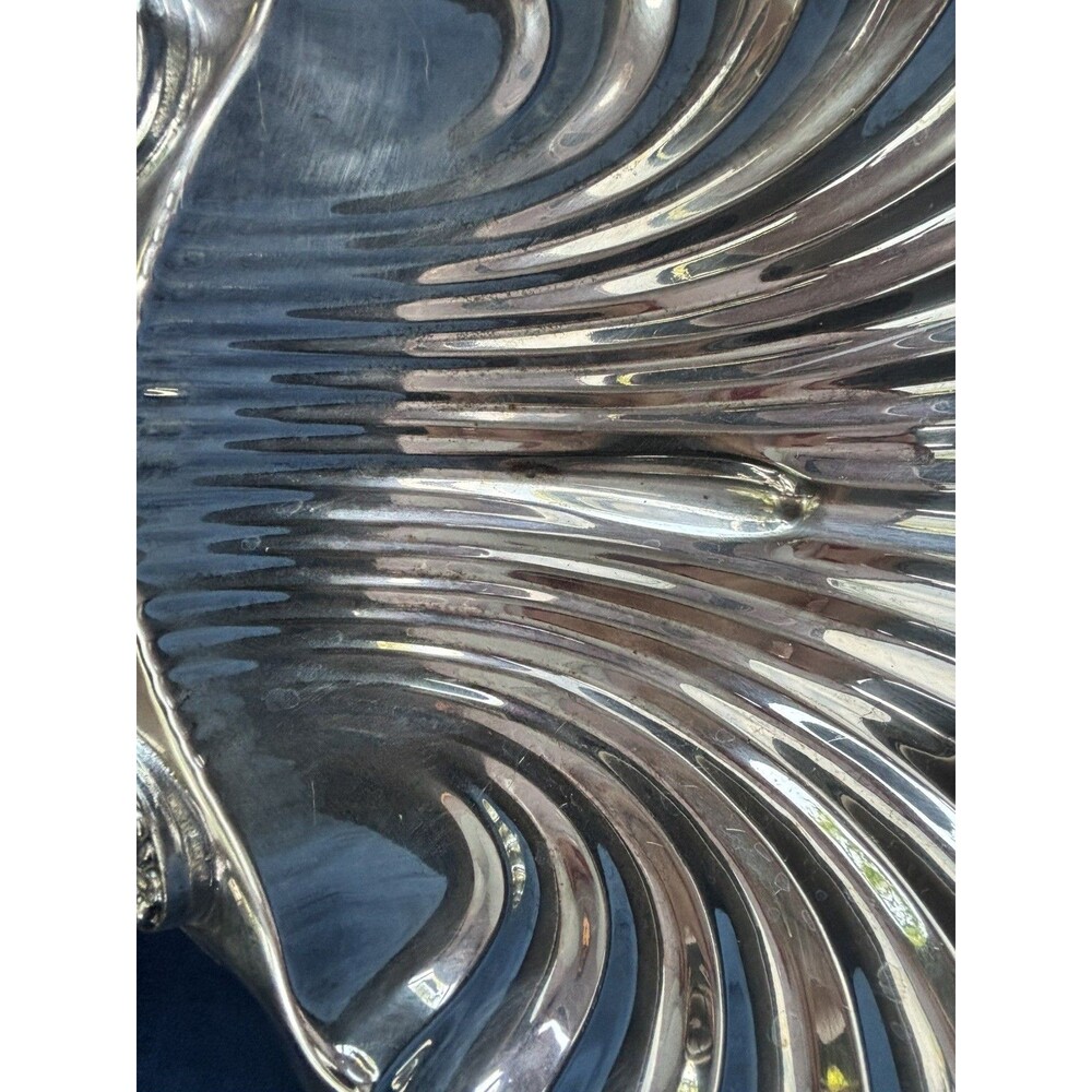 English Silver Corp. Large Silver Plated Scallop Shell Bowl USA - Picture 4 of 15